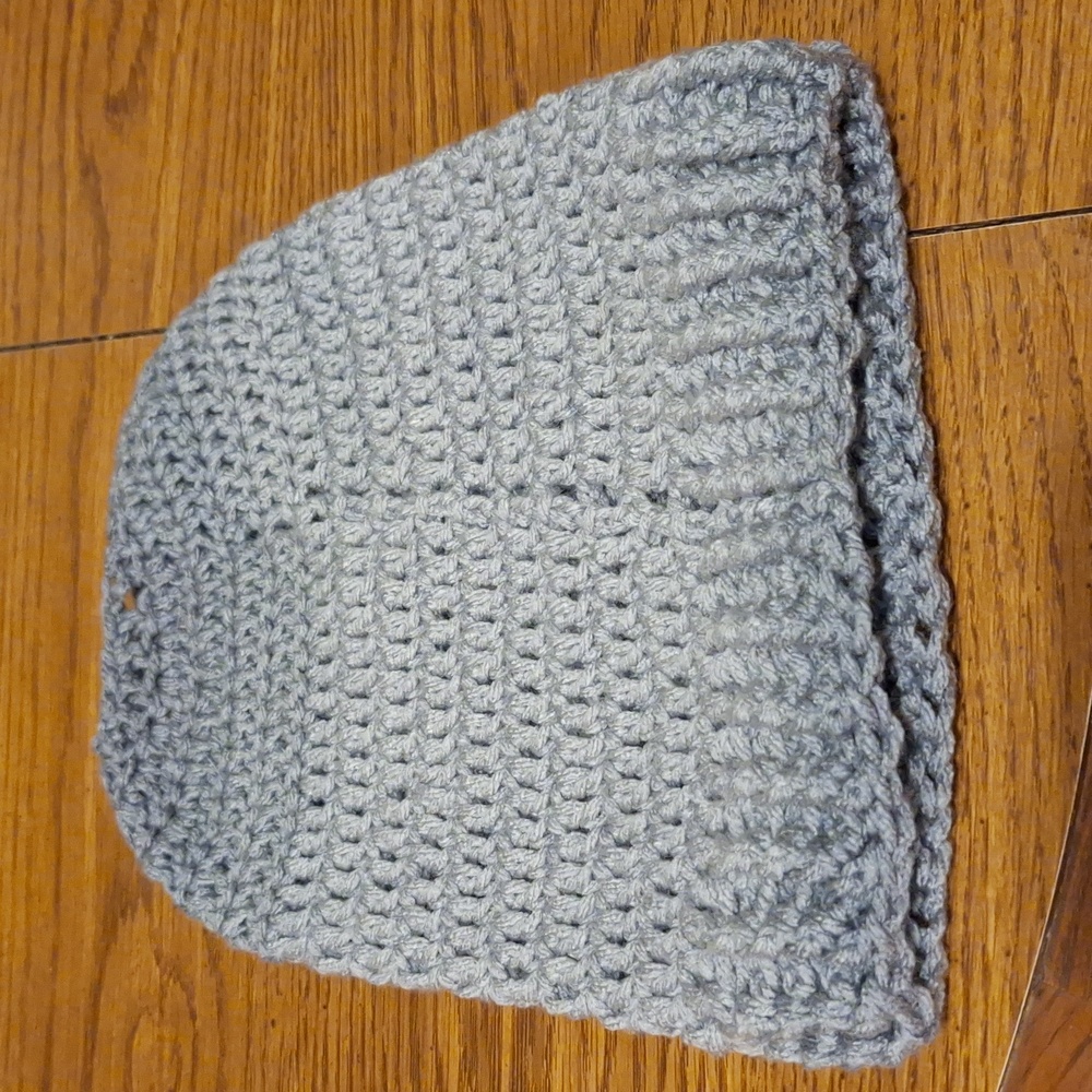 Ponytail hand made hat very cute 😍